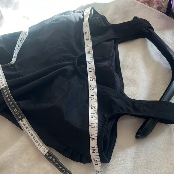 Swimming suit - Picture 4 of 10